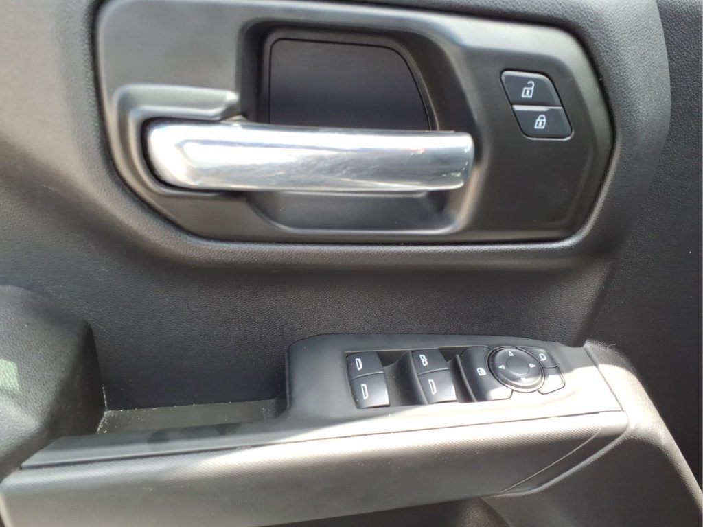 Used 2024 Chevrolet Silverado 1500 Custom w/ Turbomax Blackout Package RWD image 12