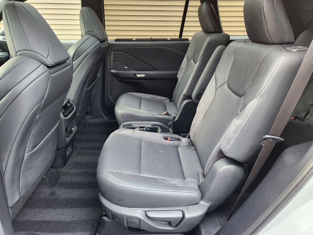 Used 2024 Lexus TX 500h AWD image 11