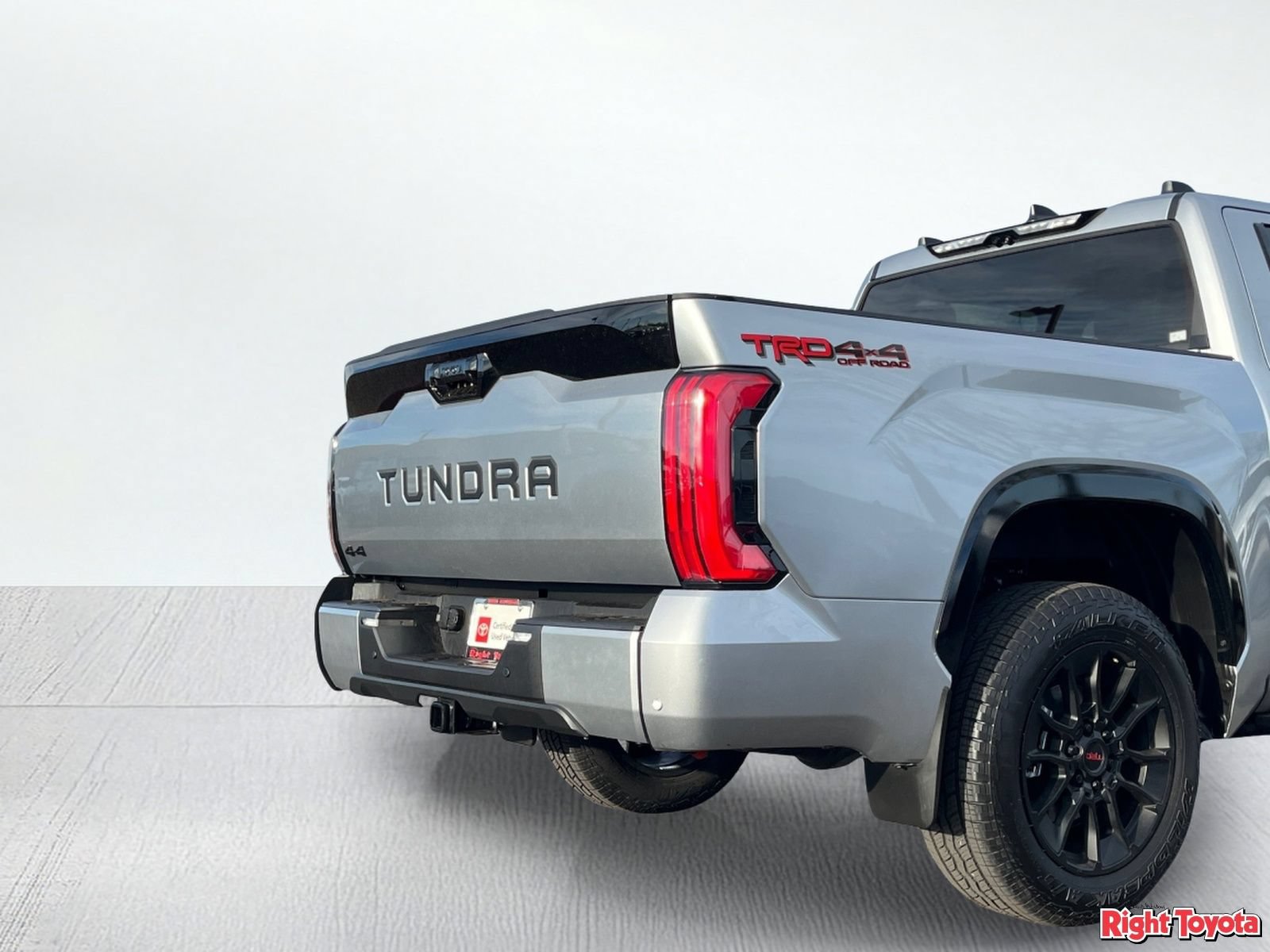 Certified 2026 Toyota Tundra Platinum w/ TRD Off-Road Package AWD/4WD image 12