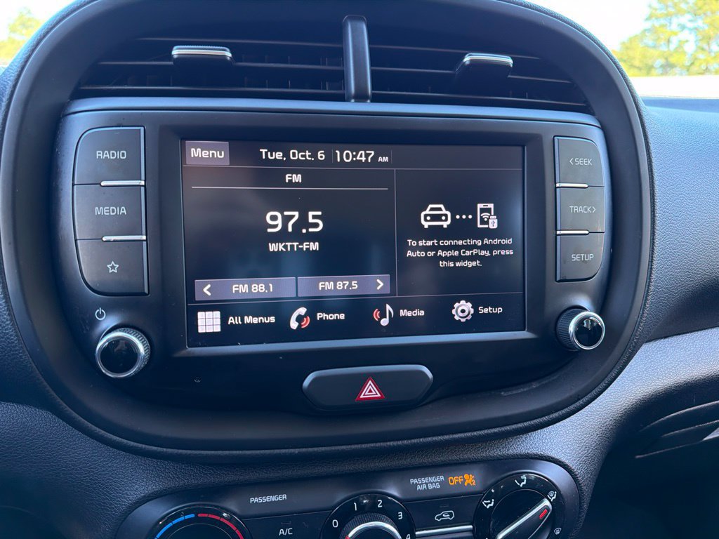 Used 2022 Kia Soul LX FWD image 9
