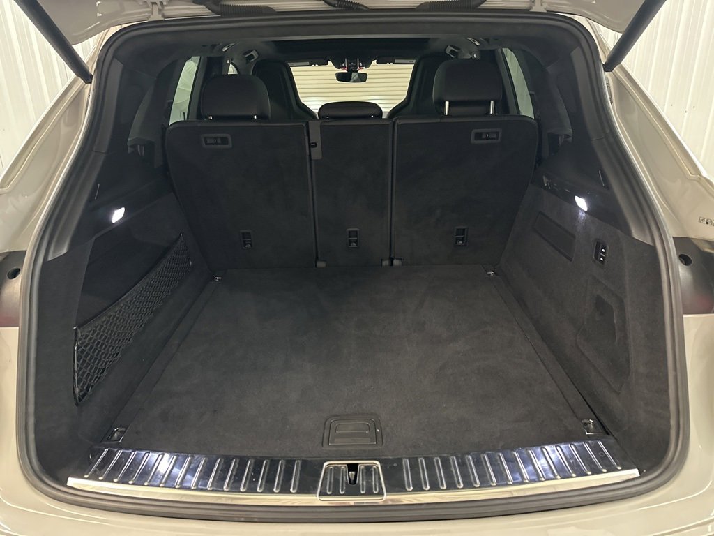 Used 2021 Porsche Cayenne Turbo image 37