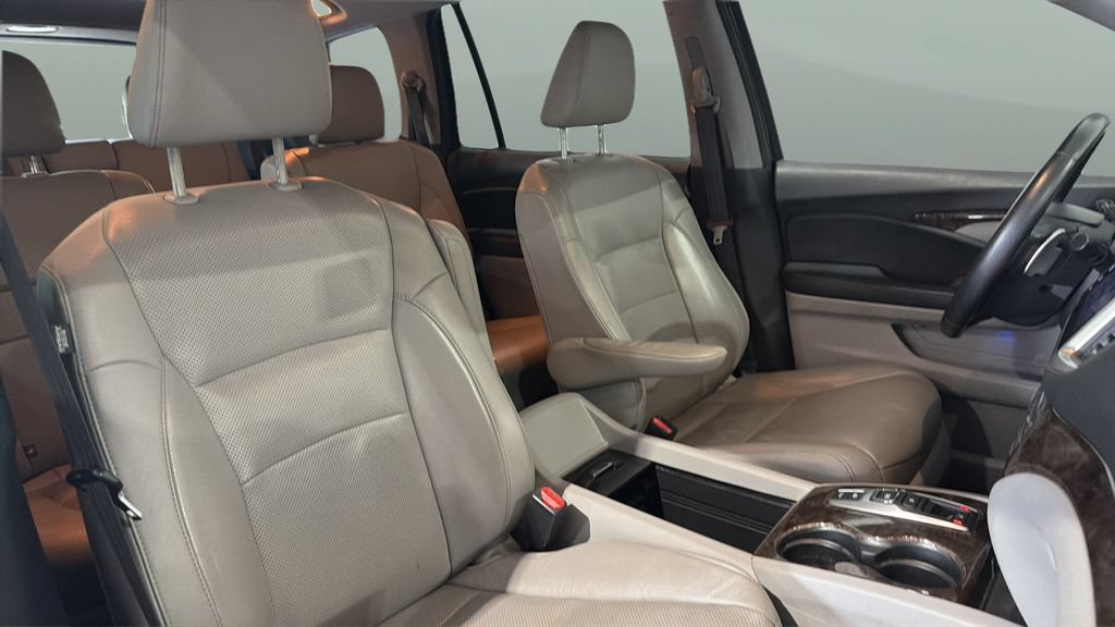 Used 2016 Honda Pilot Elite image 23