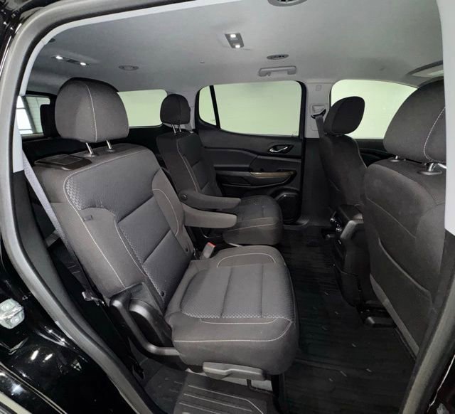 Used 2023 GMC Acadia SLE image 14