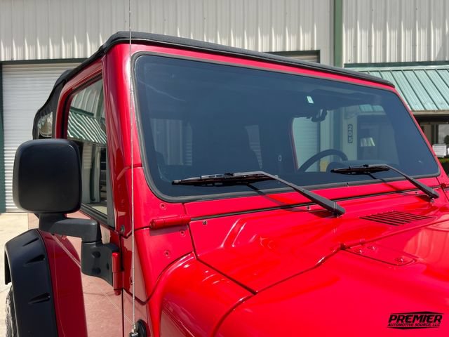 Used 2005 Jeep Wrangler X w/ Tire & Wheel Group (Ecco) AWD/4WD image 33