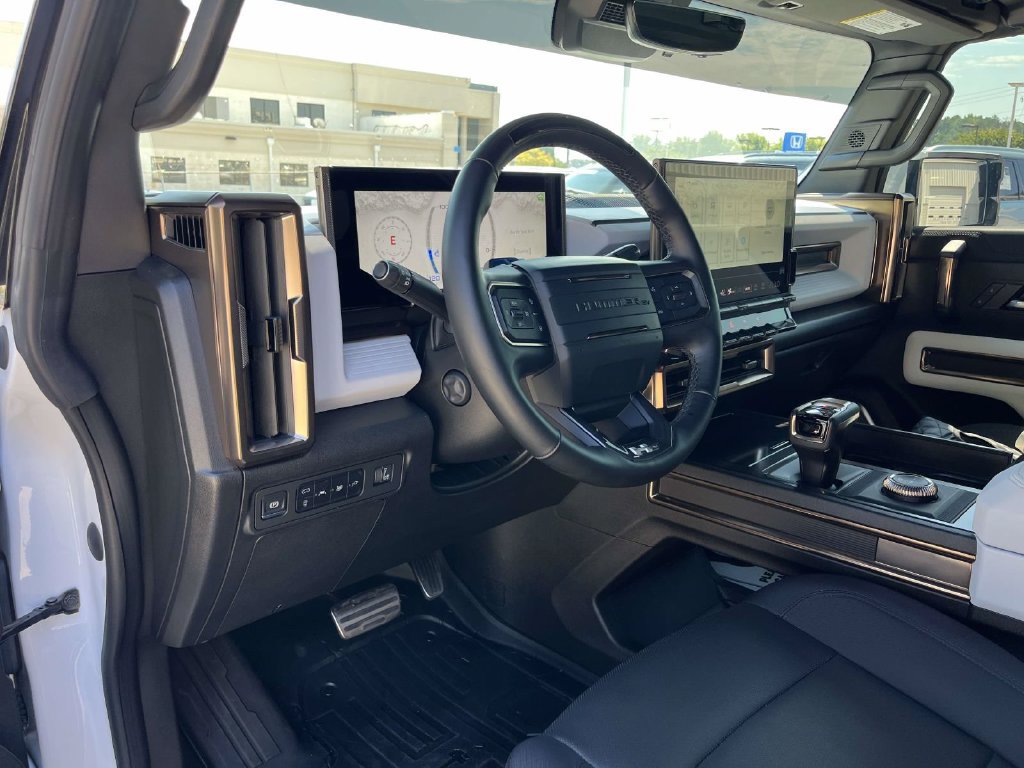 Used 2025 GMC Hummer EV 2X AWD/4WD image 15