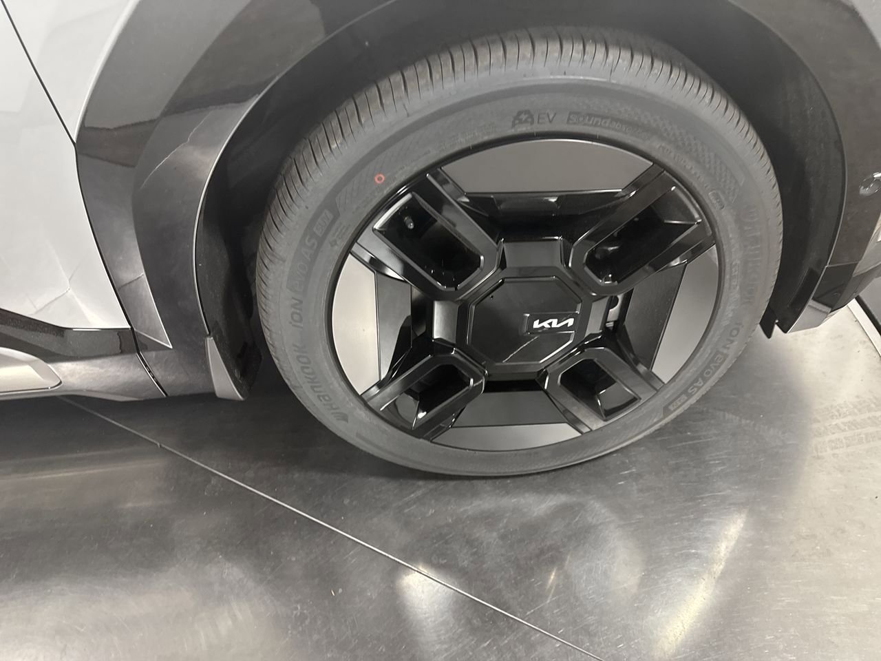 New 2026 Kia EV9 GT-Line image 14
