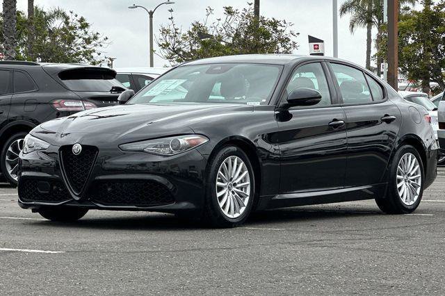 Used 2023 Alfa Romeo Giulia Sprint RWD image 8