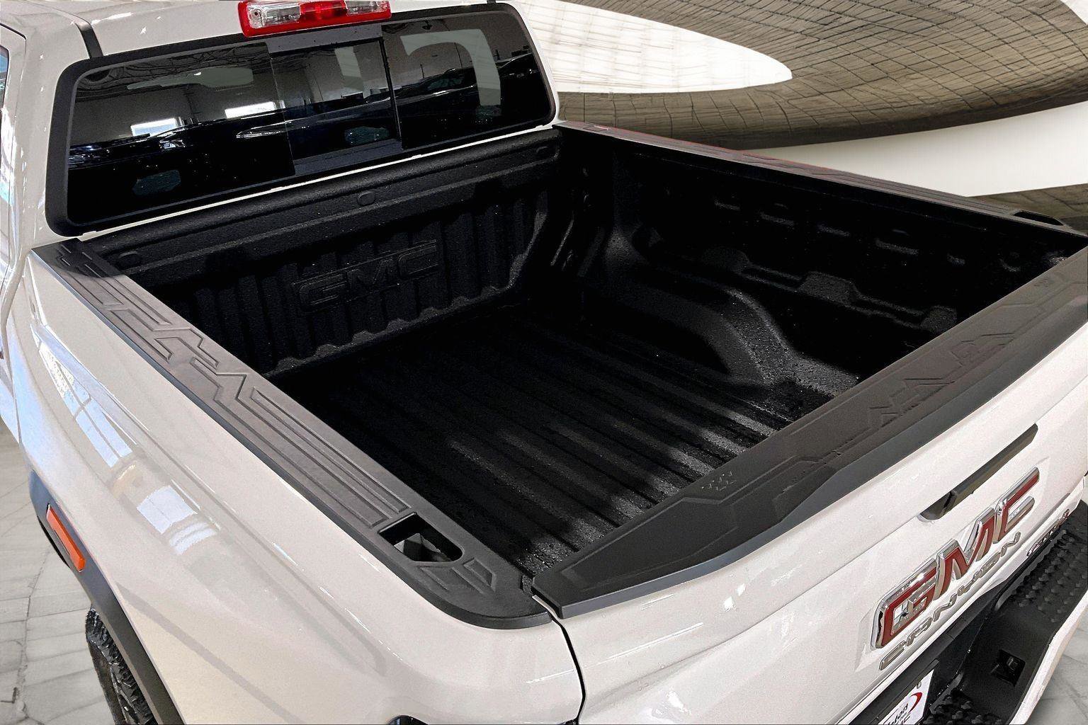 New 2026 GMC Canyon AT4 image 5