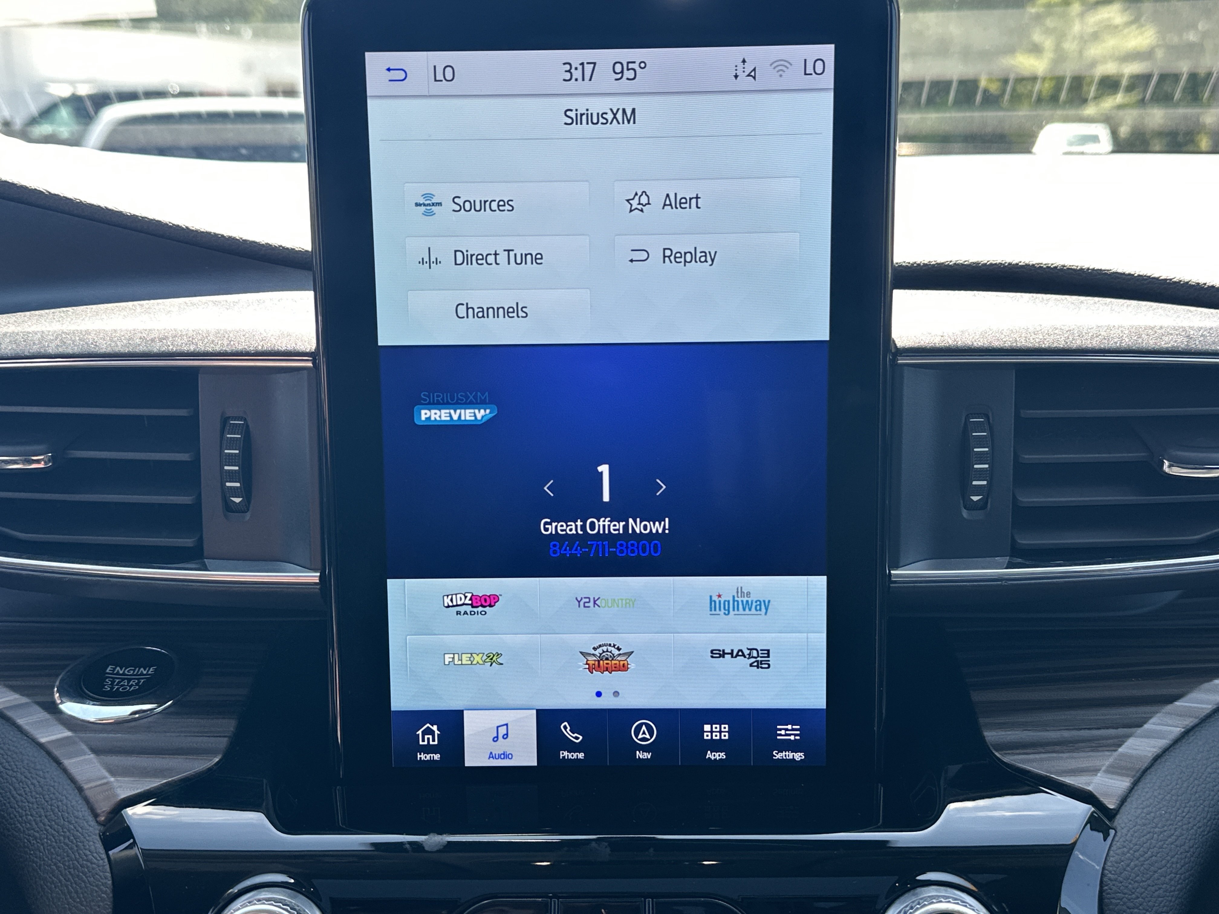 Used 2023 Ford Explorer Limited w/ Limited Technology Package RWD image 30