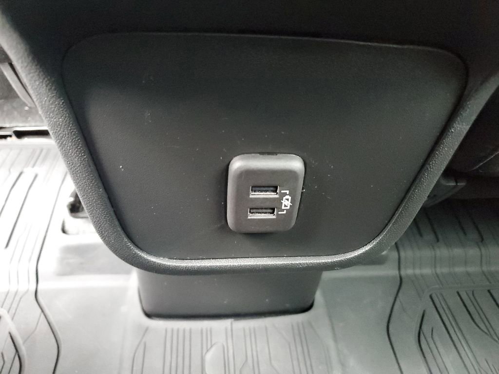 Used 2022 GMC Terrain SLE w/ Driver Convenience Package image 10