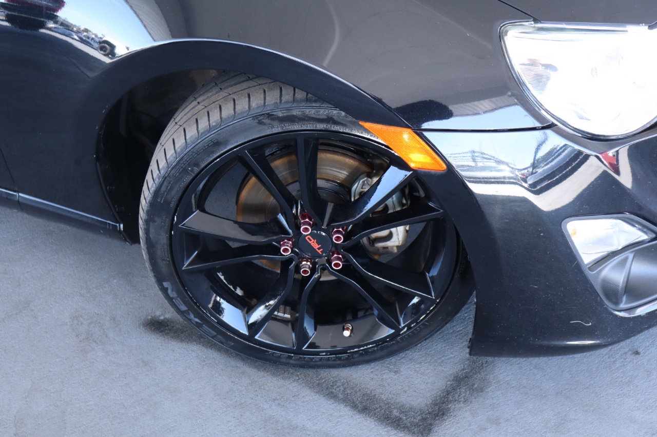 Used 2016 Scion FR-S image 3