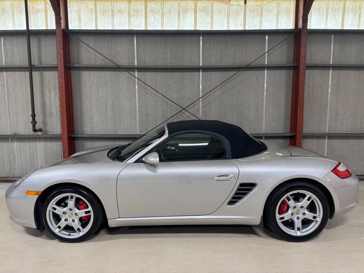 Used 2005 Porsche Boxster S RWD image 16