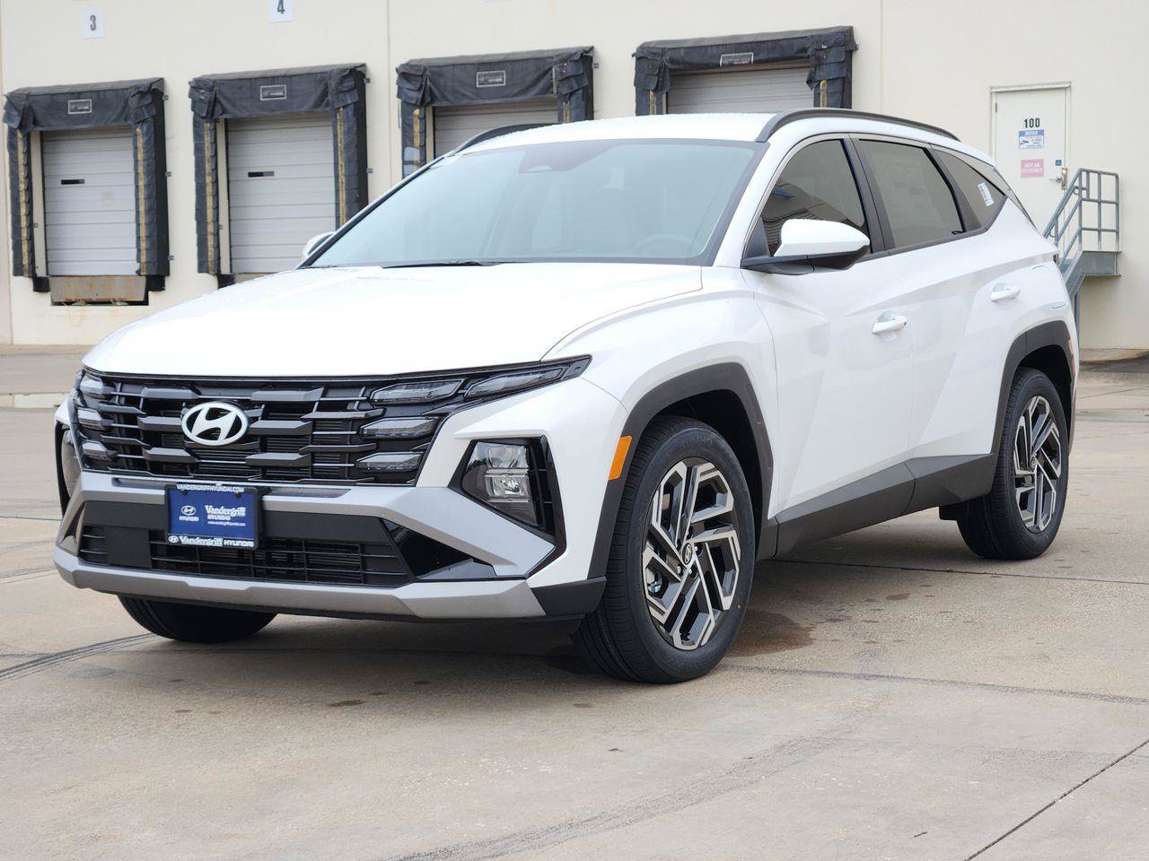 New 2026 Hyundai Tucson SEL Plus FWD image 2