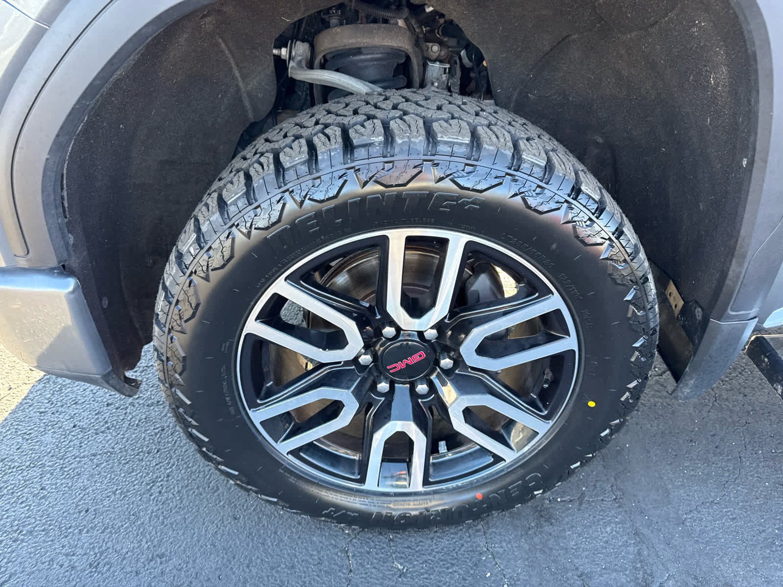Certified 2021 GMC Sierra 1500 AT4 w/ AT4 Value Package AWD/4WD image 9