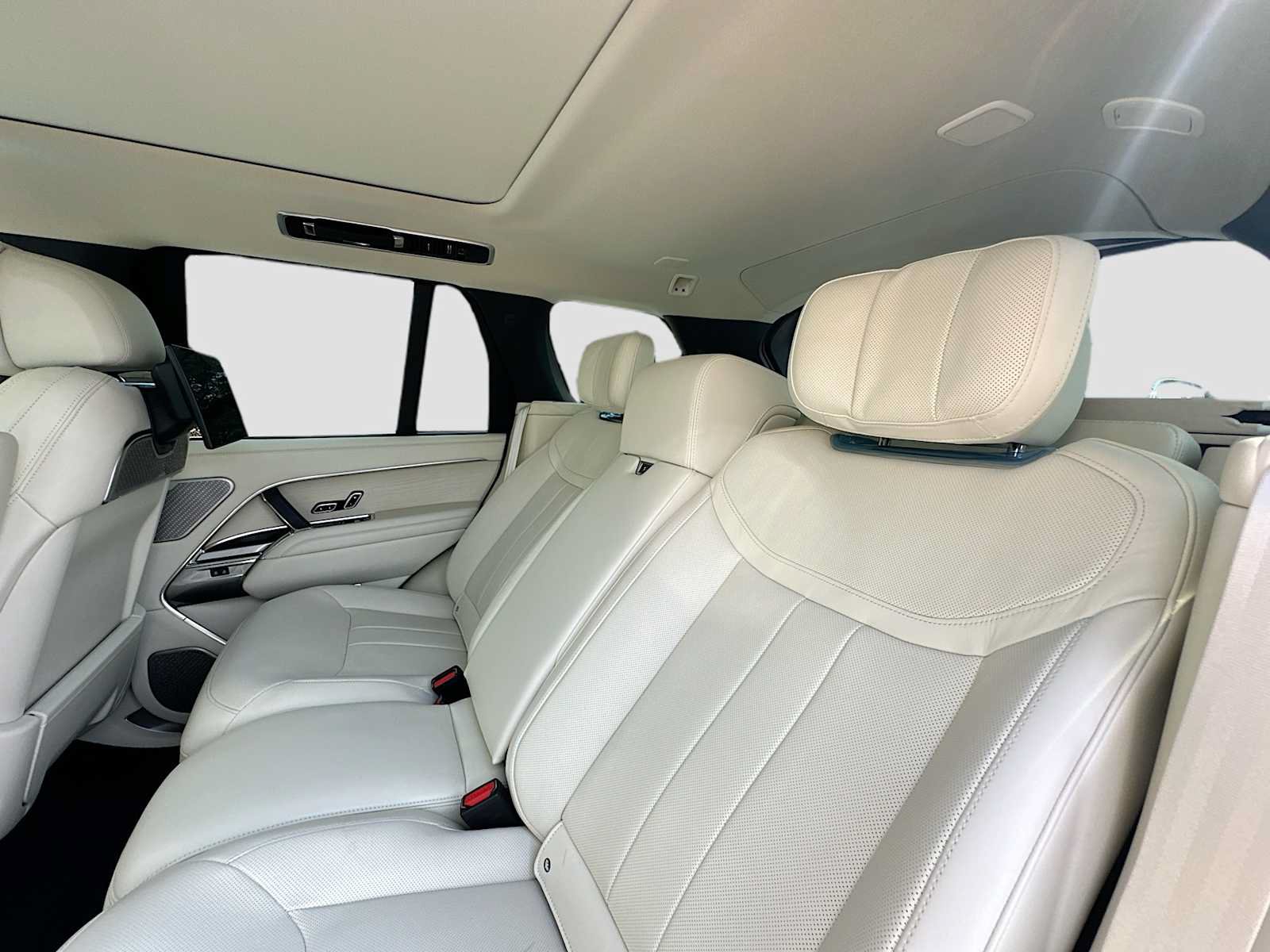 Used 2024 Land Rover Range Rover Autobiography AWD/4WD image 26