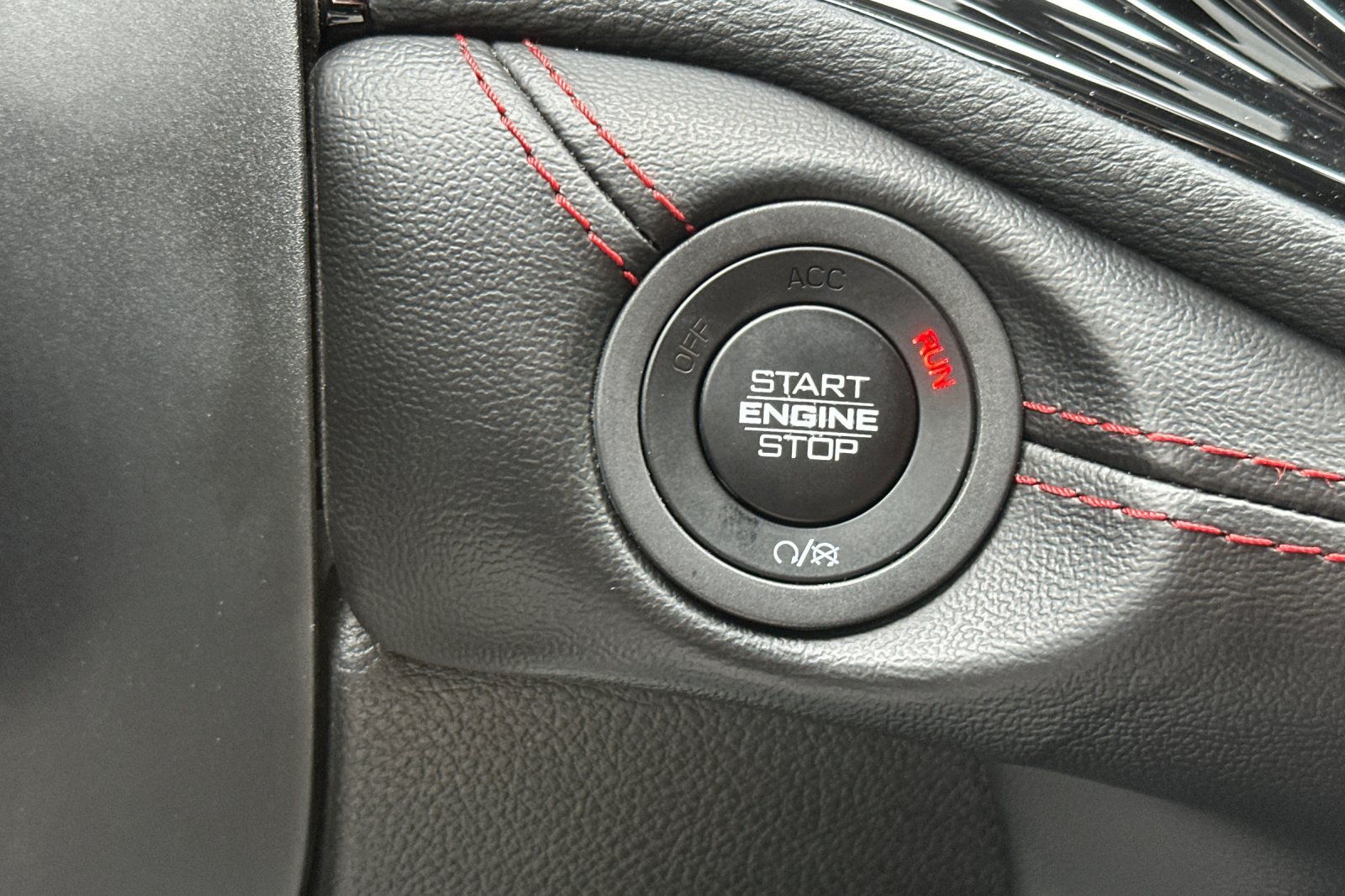 Used 2025 Dodge Durango GT RWD image 32