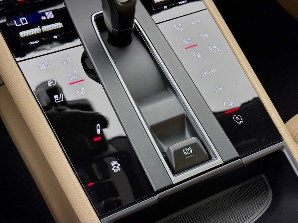 New 2026 Porsche Macan S AWD/4WD image 22