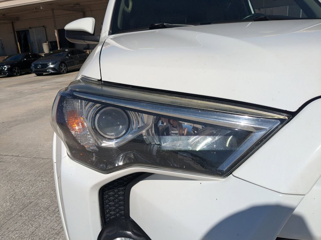 Used 2015 Toyota 4Runner SR5 image 20