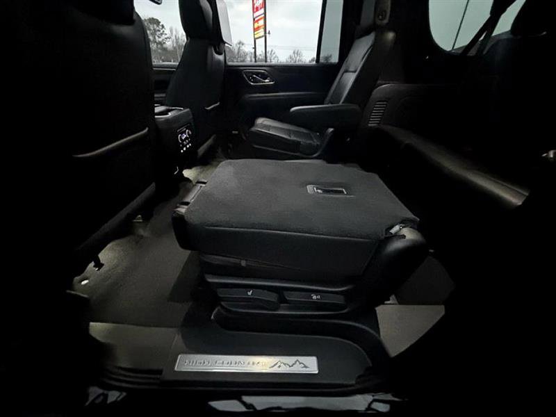 Used 2021 Chevrolet Suburban High Country w/ Premium Package image 30