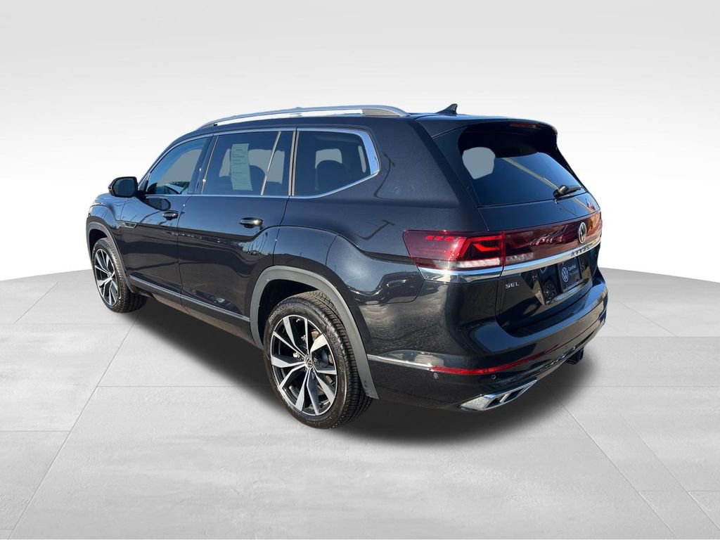 Used 2024 Volkswagen Atlas SEL Premium R-Line image 5