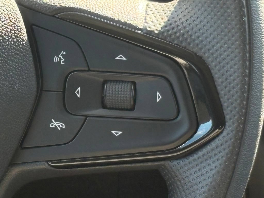 Used 2023 Chevrolet TrailBlazer LT FWD image 26