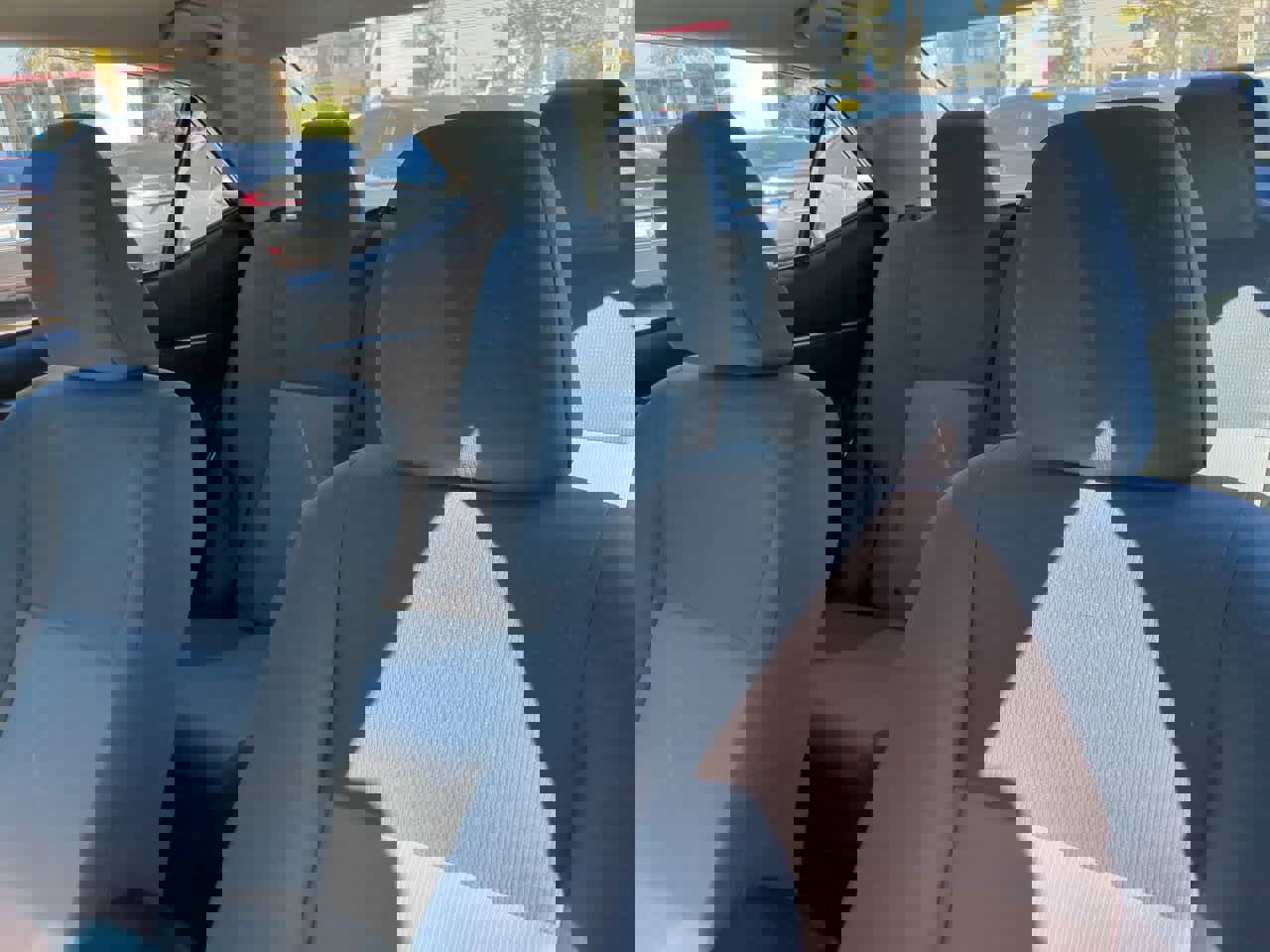 Used 2015 Toyota Corolla L image 8