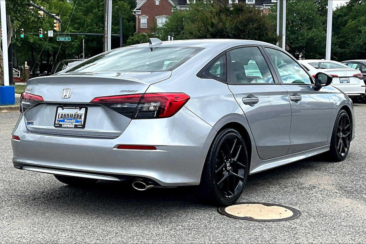 Used 2023 Honda Civic Sport image 2