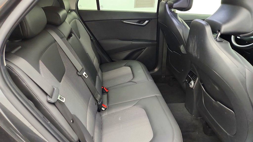 Used 2023 Kia Niro EX Touring image 24