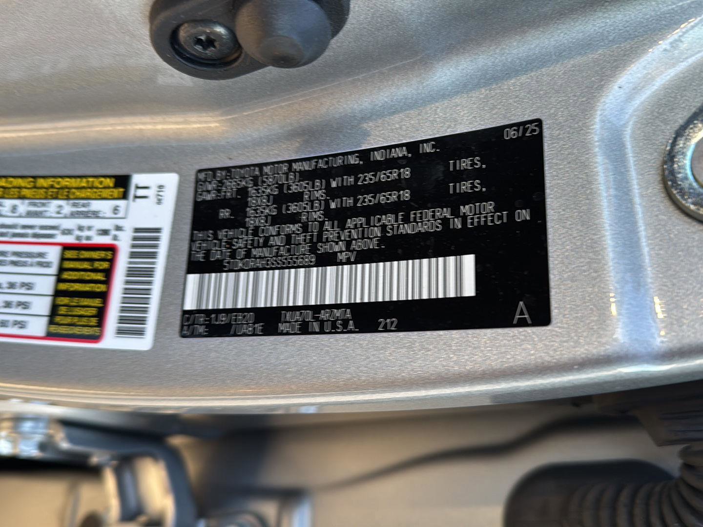 Certified 2025 Toyota Highlander XLE image 36