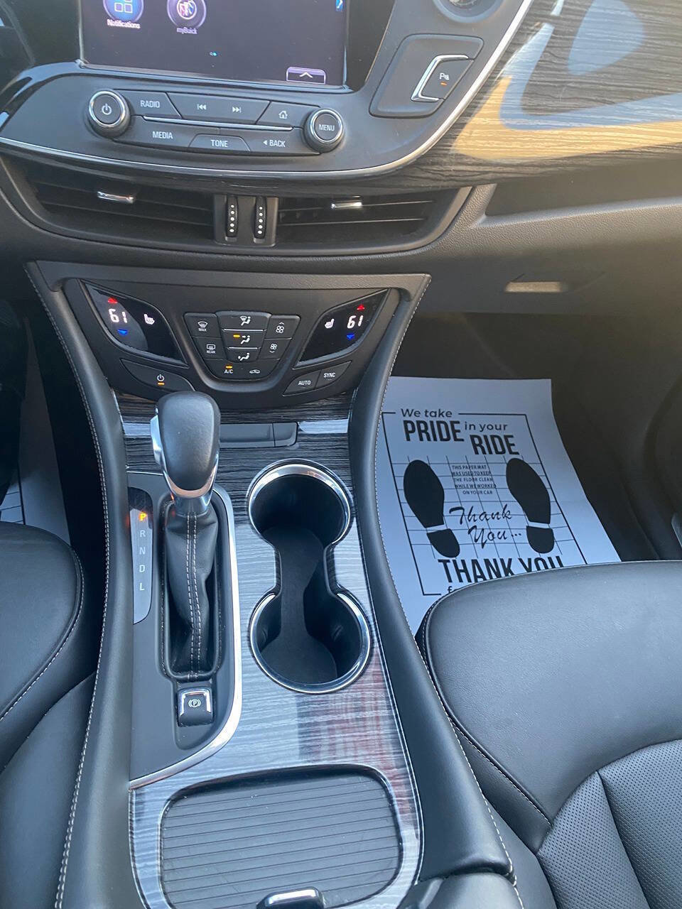 Used 2017 Buick Envision Essence image 26