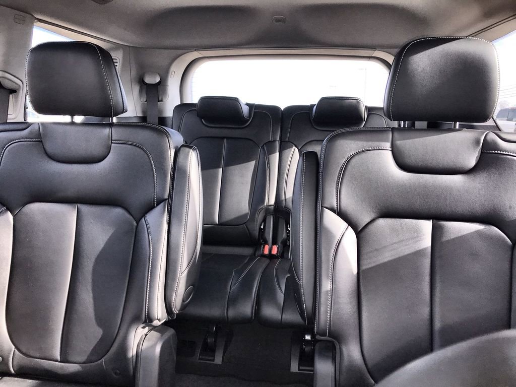 Used 2021 Jeep Grand Cherokee L Limited image 22