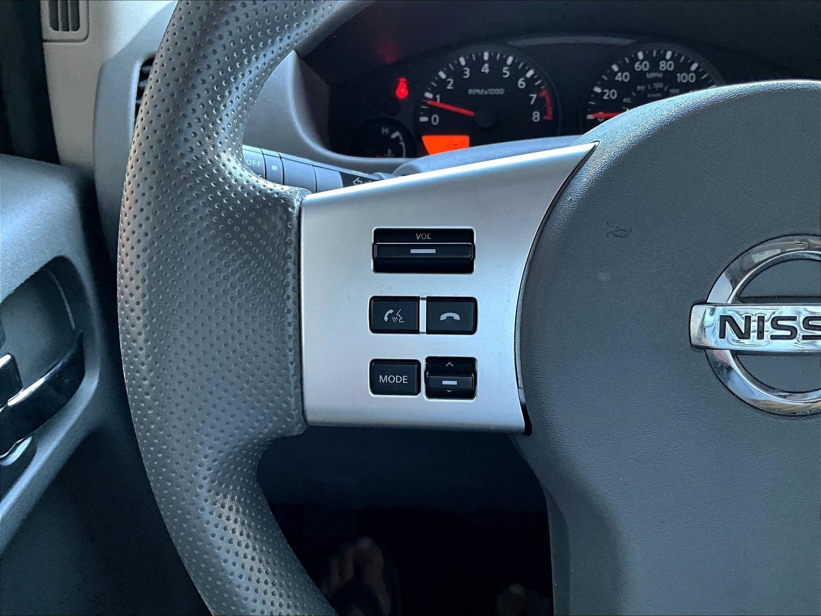 Used 2021 Nissan Frontier SV AWD/4WD image 11