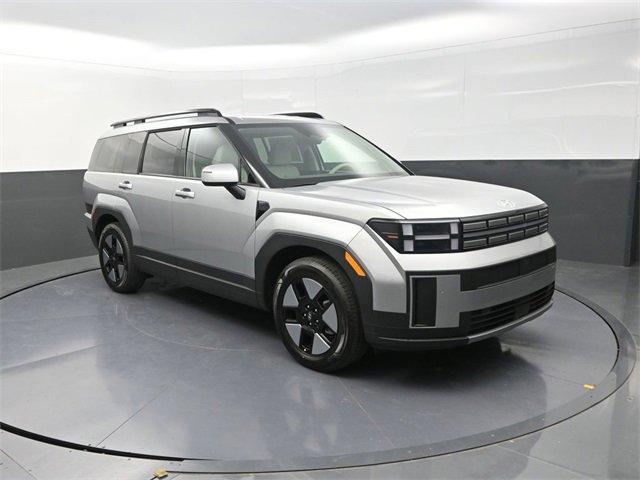 Used 2025 Hyundai Santa Fe SEL image 2