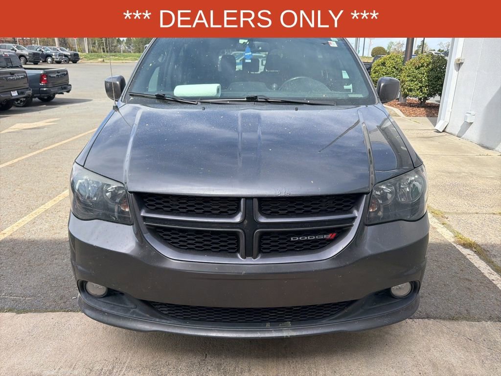 Used 2017 Dodge Grand Caravan GT image 2