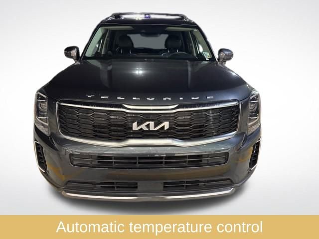 Used 2022 Kia Telluride S image 3