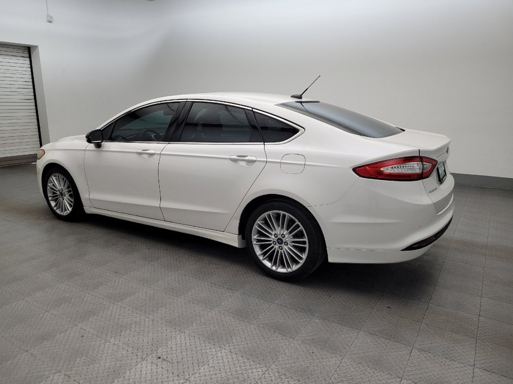 Used 2016 Ford Fusion SE w/ Equipment Group 202A FWD image 3