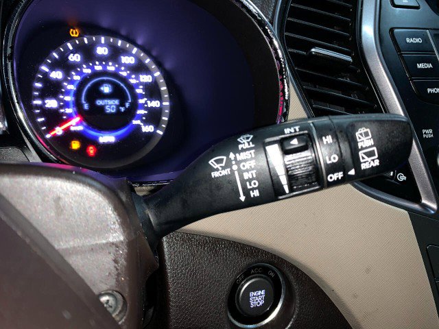 Used 2015 Hyundai Santa Fe Limited image 23