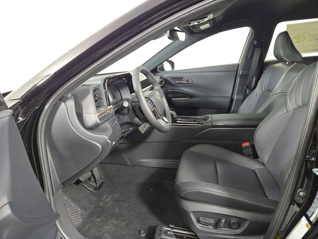 Used 2025 Toyota Crown Signia image 14