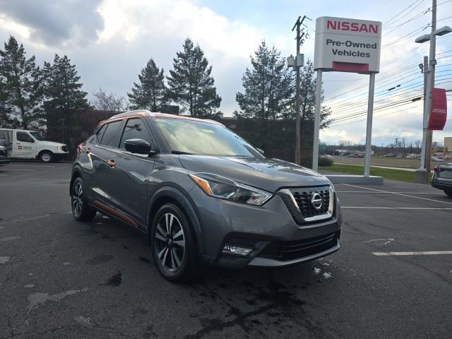 Certified 2018 Nissan Kicks SR w/ Exterior Electronics Package image 3