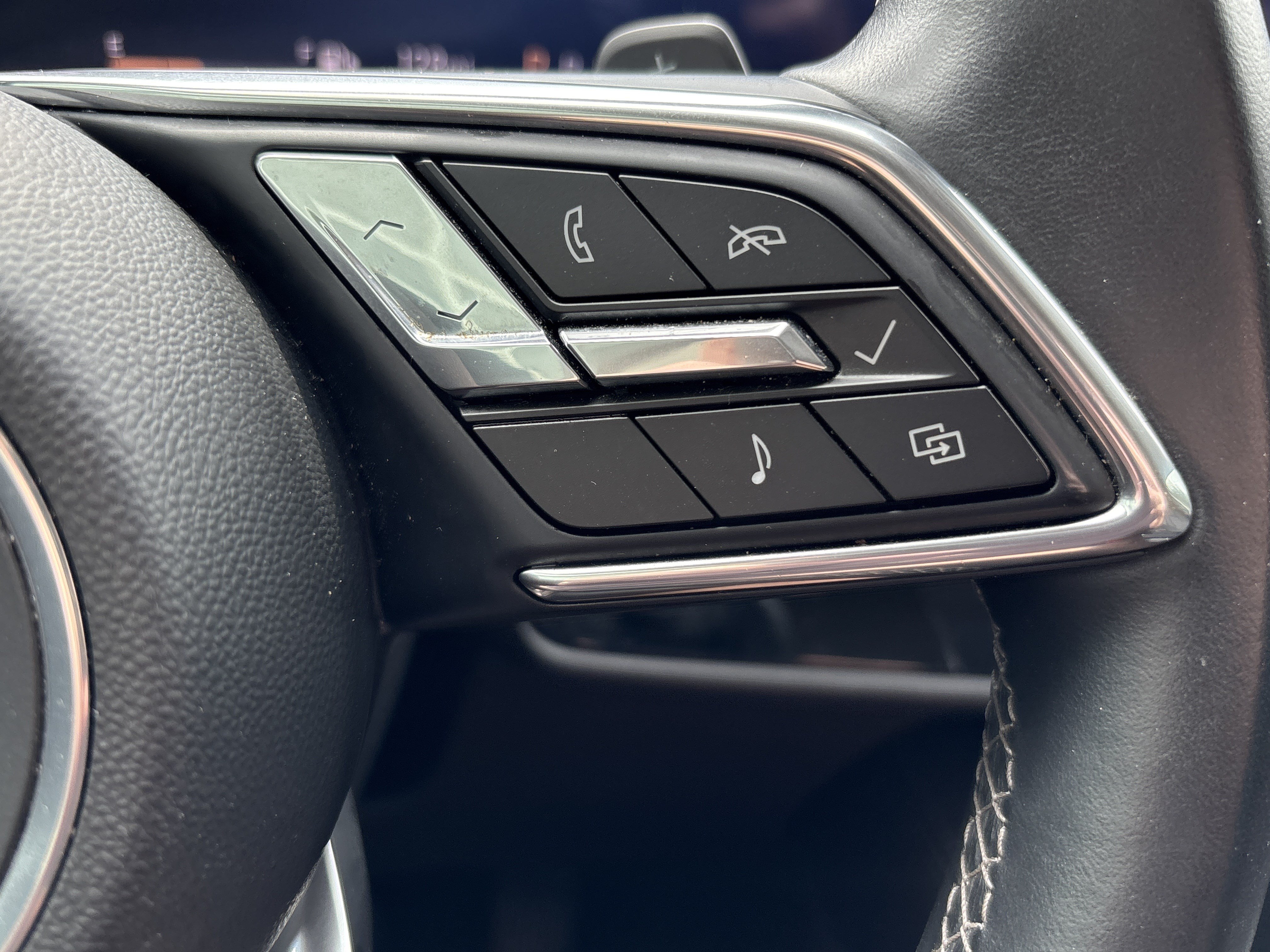 Used 2024 Buick Envision Preferred AWD/4WD image 19