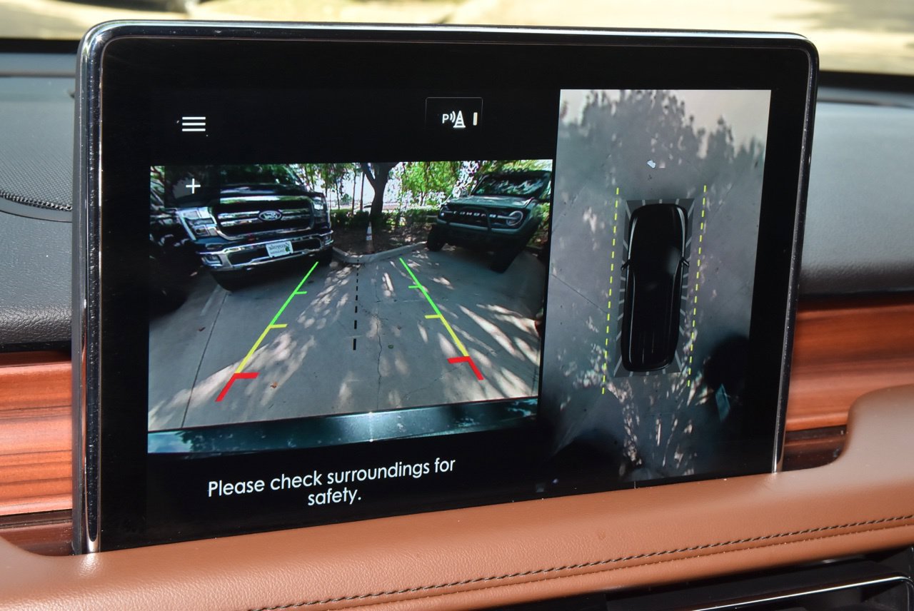 Certified 2024 Lincoln Aviator Reserve AWD/4WD image 29