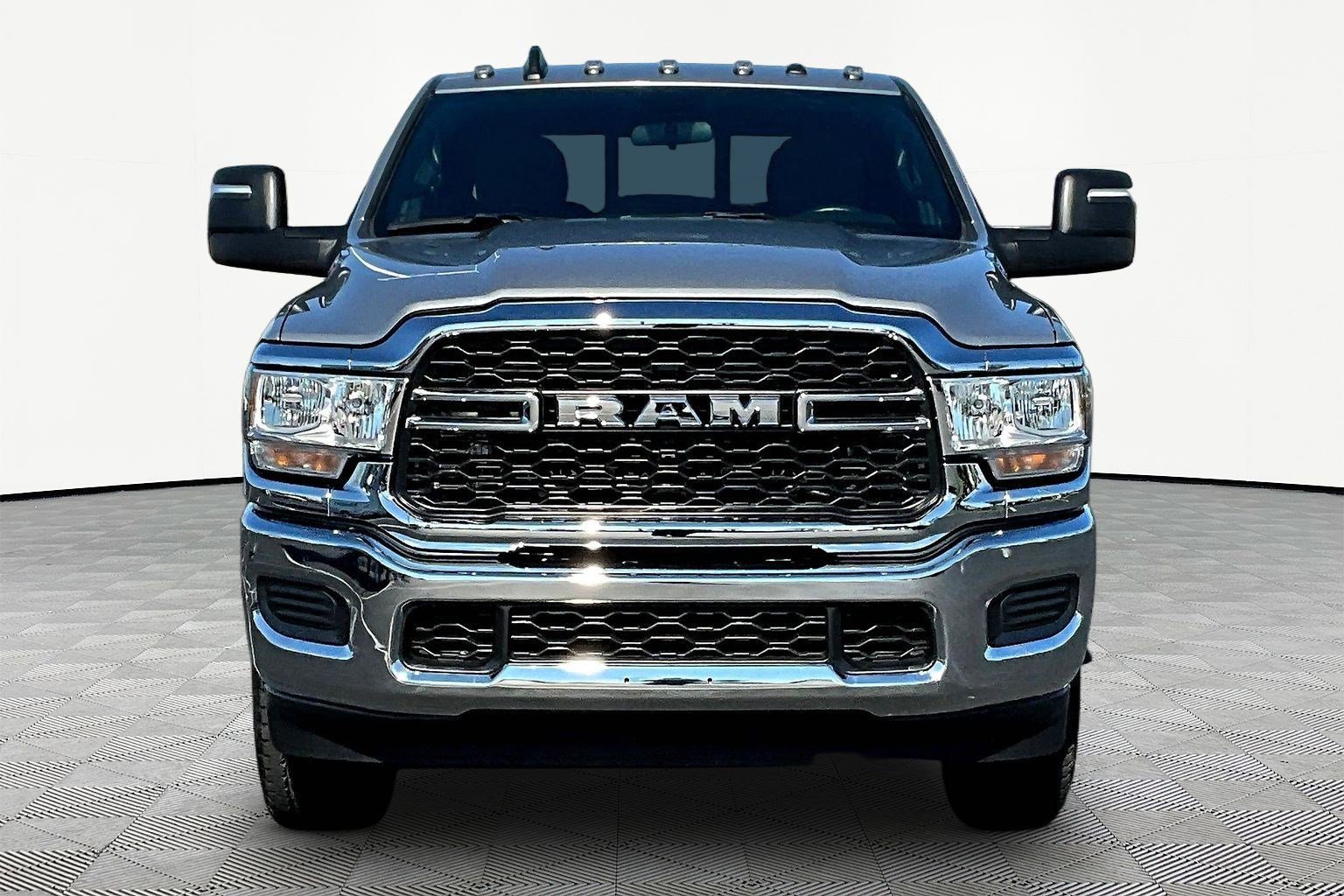 Used 2024 RAM 2500 Tradesman w/ Chrome Appearance Group image 2