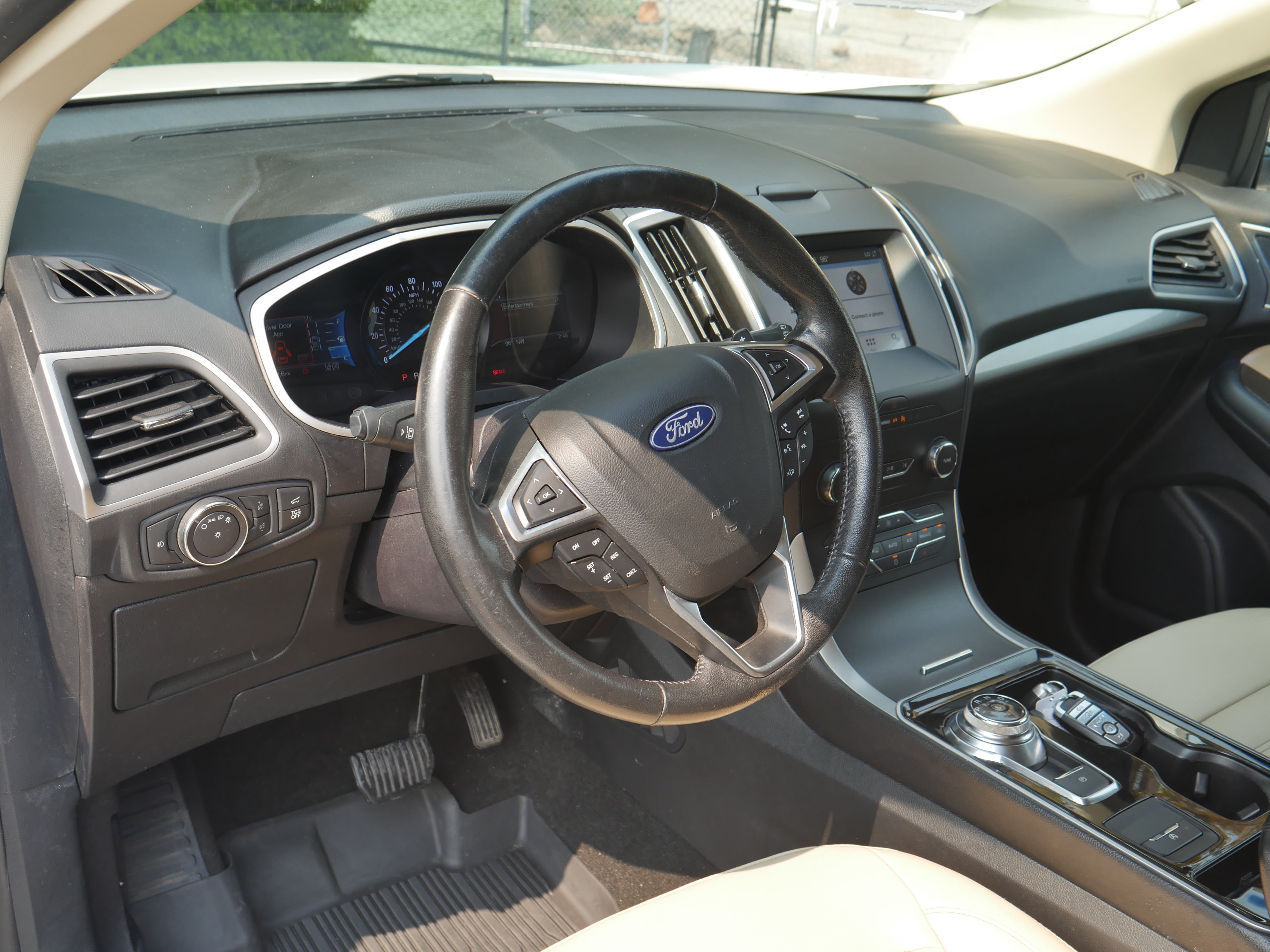 Used 2019 Ford Edge SEL w/ Equipment Group 201A AWD/4WD image 4