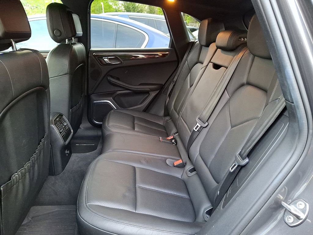 Used 2016 Porsche Macan S AWD/4WD image 7