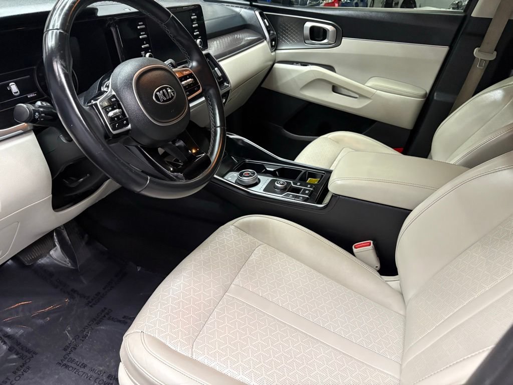 Used 2021 Kia Sorento S FWD image 16