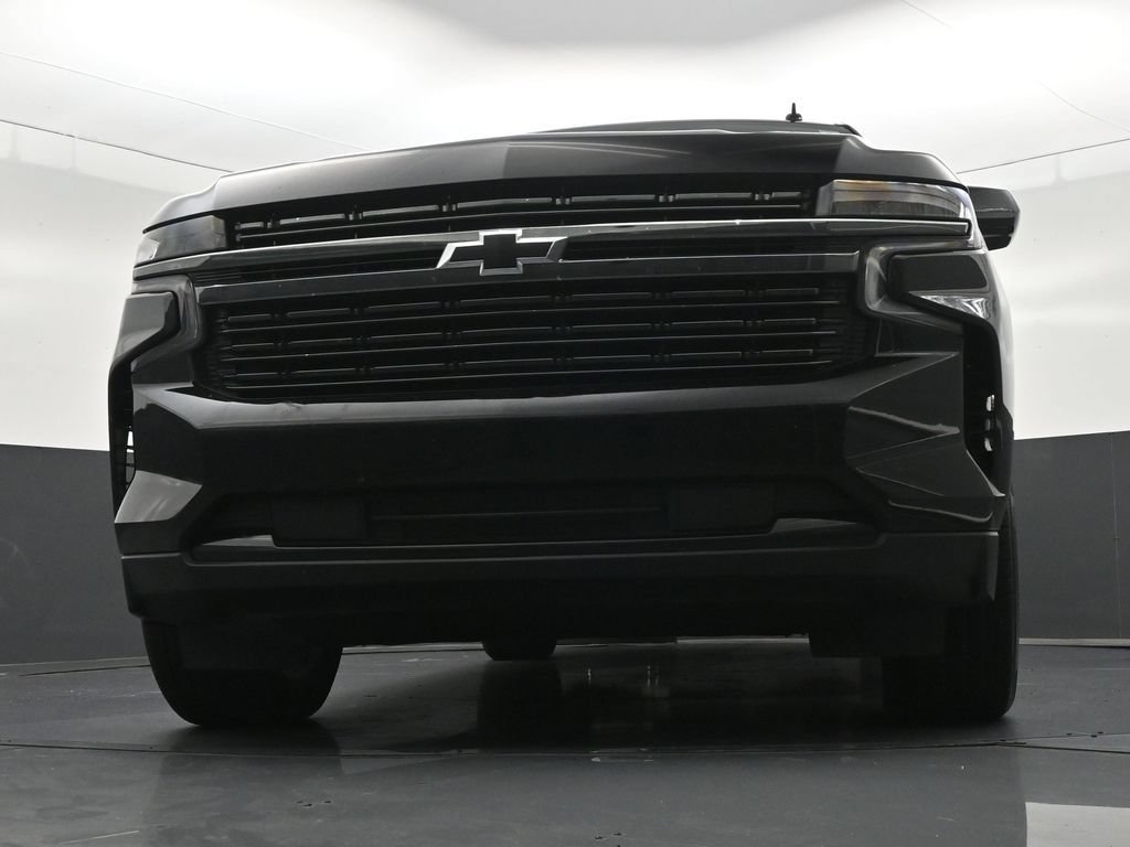 Used 2021 Chevrolet Suburban RST w/ Rear Media and Nav Package RWD image 31