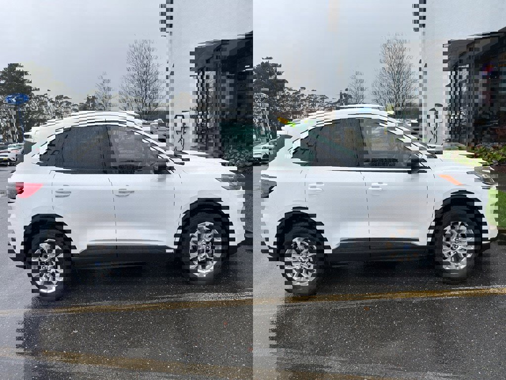 Used 2022 Ford Escape SE w/ Convenience Package image 7