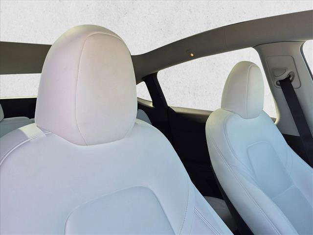 Used 2024 Tesla Model Y Long Range AWD/4WD image 13
