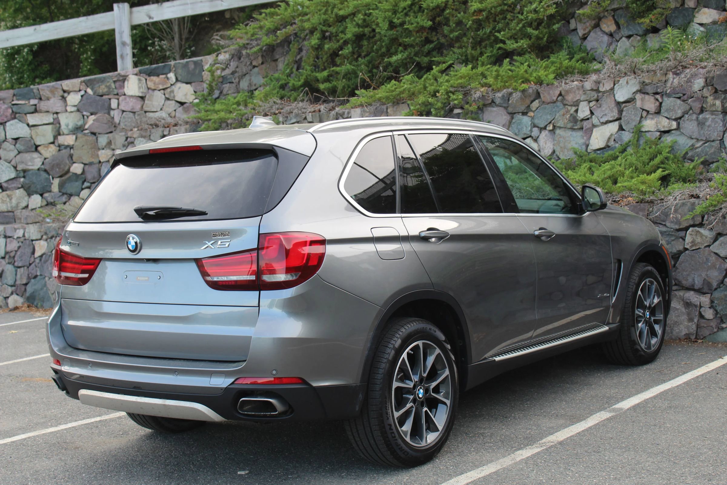 Used 2016 BMW X5 xDrive40e AWD/4WD image 9