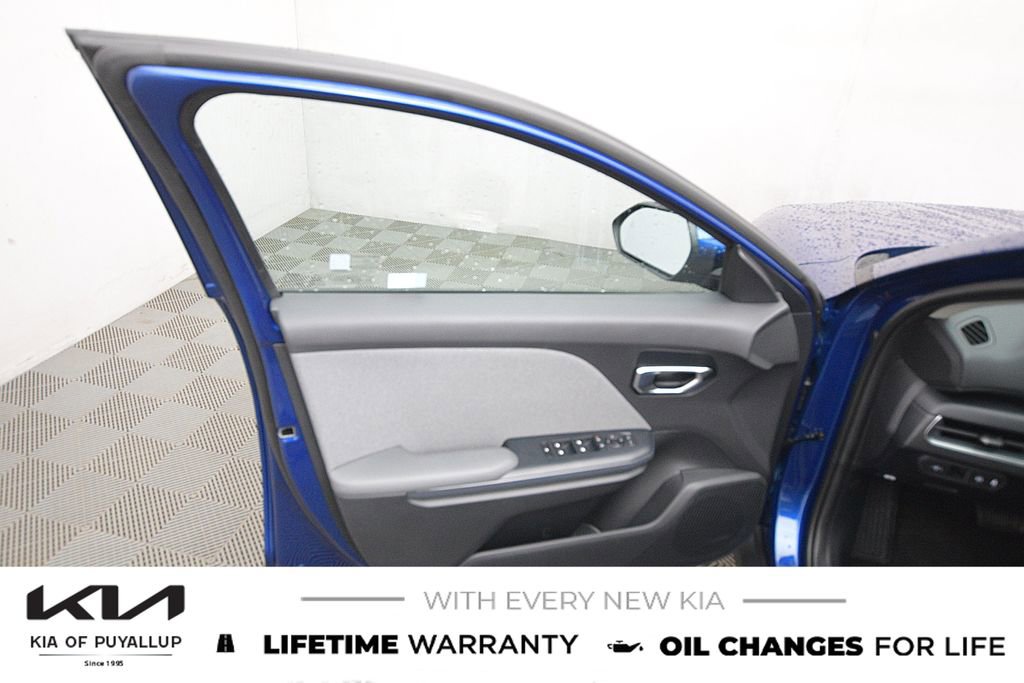 New 2025 Kia K4 EX image 9
